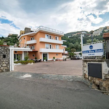 Eden Bleu Hotel 4*