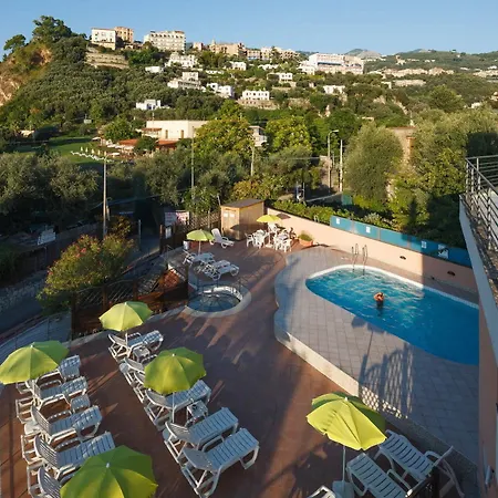 Eden Bleu Hotel 4*