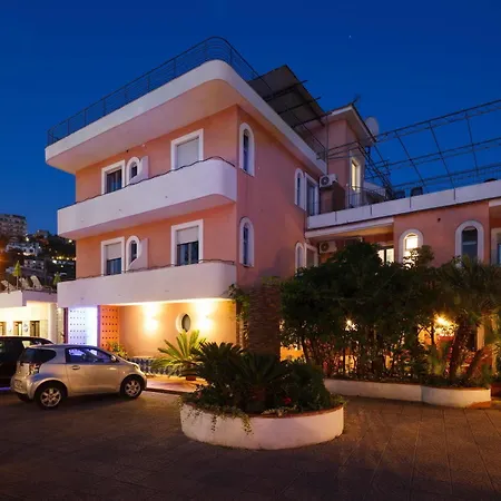 Eden Bleu Hotel 4*