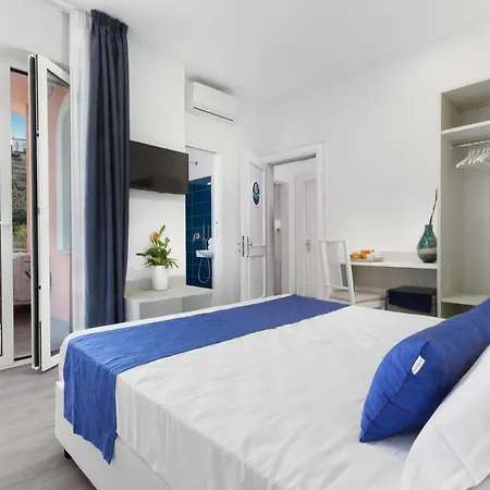 Hotel Eden Bleu 4*