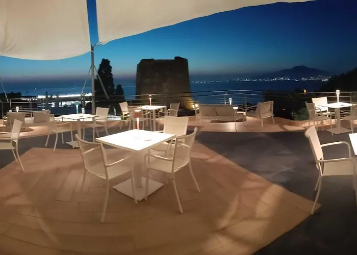 فندق Eden Bleu 4*