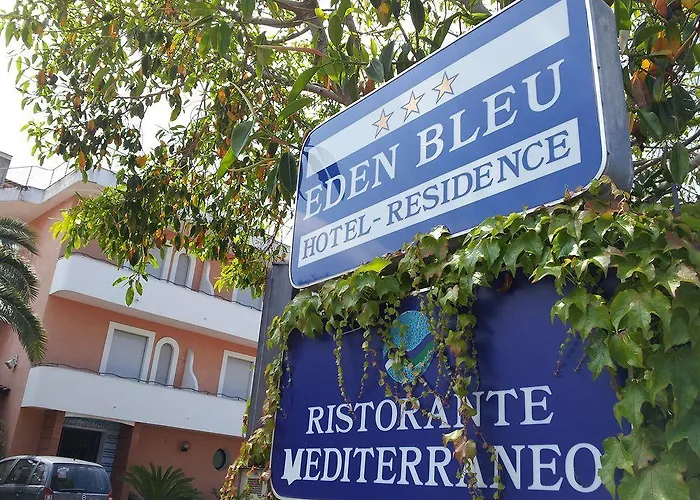 Eden Bleu فندق 4*